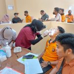Pemerikasaan Kesehatan Meliputi Tinggi dan Berat Badan, Visus Mata, Gigi, Sample Darah dan Urine, Selasa (14/05/2022), (Foto: V24/AL)