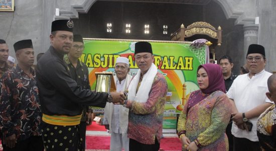 Bupati Juga Meresmikan Masjid Al-Falah Rantau Panjang Kanan, Senin (16/05/2022), (Foto: V24/Reza)