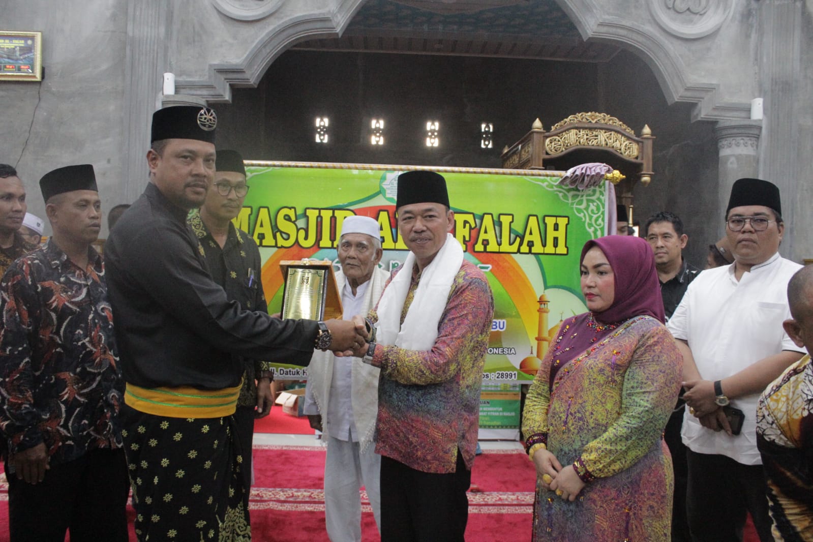 Bupati Juga Meresmikan Masjid Al-Falah Rantau Panjang Kanan, Senin (16/05/2022), (Foto: V24/Reza)
