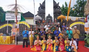 Letjen TNI I Nyoman Cantiasa, S.E., M.Tr.(Han)., Resmikan Pura Ksatria Shanti Bhuana, Minggu (15/05/2022), (Foto: V24/AL)