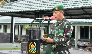 Korem 023/KS melaksanakan Upacara Bendera bulanan, Selasa (17/05/2022), (Foto: V24/AL)