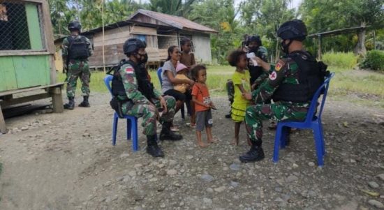 Kegiatan Tersebut Bertujuan untuk Lebih Peduli Terhadap Warga Papua di Perbatasan, Selasa (17/05/2022), (Foto: V24/AL)
