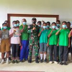 Kegiatan Mengajar Bidang Olahraga Tersebut Dipimpin Oleh Wadanpos Ujung Karang, Selasa (18/05/2022), (Foto: V24/AL), Rabu (18/05/2022), (Foto: V24/AL)