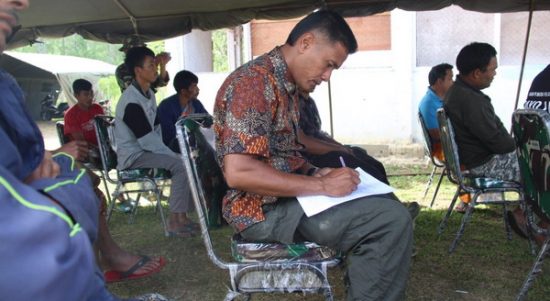 Kegiatan Penyuluhan Hukum dan Bahaya Narkoba di Kampung Sangir, Minggu (22/05/2022), (Foto: V24/AL)