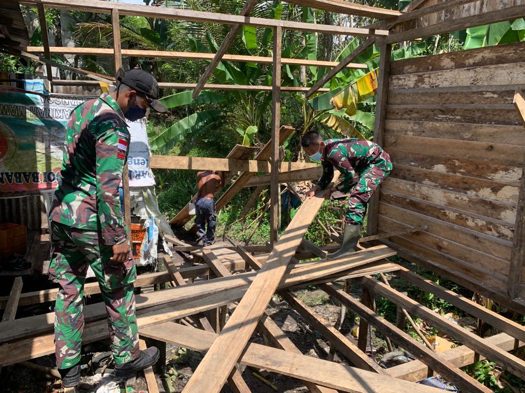 Kegiatan Karya Bhakti Ini Dilakukan Oleh 3 Orang Anggota Pos Sentabeng, Minggu (22/05/2022), (Foto: V24/AL)