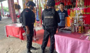 Patroli yang Dilaksanakan Oleh Personel Satbrimob Polda Kalbar, Minggu (22/05/2022), (Foto: V24/AL)