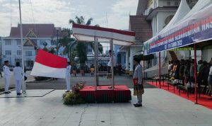 Bupati Rohil Afrizal Sintong Membacakan Amanat Menteri Komunikasi dan Informatika, Jumat (20/05/2022), (Foto: V24/Reza)