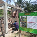 Pembuatan Dua Poskamling di Dusun IV Medangara, Minggu (22/05/2022), (Foto: V24/AL)