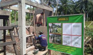 Pembuatan Dua Poskamling di Dusun IV Medangara, Minggu (22/05/2022), (Foto: V24/AL)