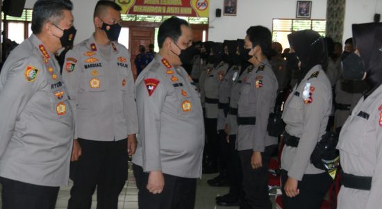 Komjen Pol Dr. Drs. Gatot Eddy Pramono, M.Si Memberikan Ceramah, Rabu (25/05/2022), (Foto: V24/AL)
