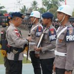 Pelaksanaan upacara Pemberhentian Tidak Dengan Hormat (PTDH) pada pagi hari, Rabu (25/05/2022), (Foto: V24/AL)