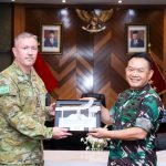 Pertemuan Antara Kasad dengan Panglima Divisi 1 Angkatan Darat Australia, Jumat (27/05/2022), (Foto: V24/AL)