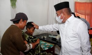 Gubsu menghadiri Khitanan Massal