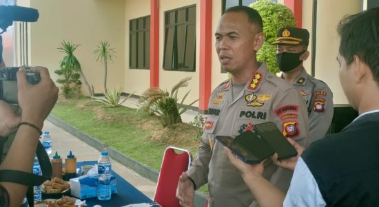 Dansat Brimob Polda Kalbar Kombes Pol Muhammad Guntur , Rabu (01/06/2022), (Foto: V24/AL)