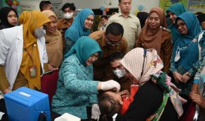 Vaksin Polio Desa Sena