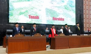 Sekdaprov berikan sambutan perpisahan di Paripurna DPRD Sumut (5)